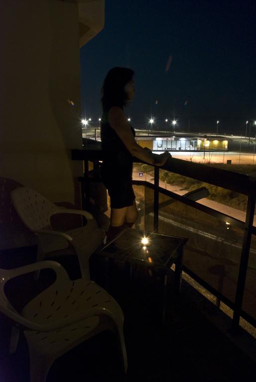 Tubarinho Apartment กอสตา ดา กาปาริกา ภายนอก รูปภาพ
